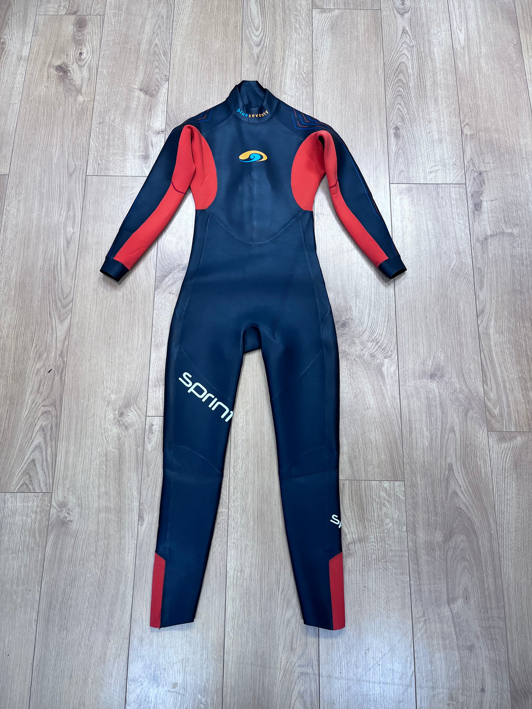 Pre Loved Blueseventy Sprint Triathlon Wetsuit Mens SM (126) - Grade B